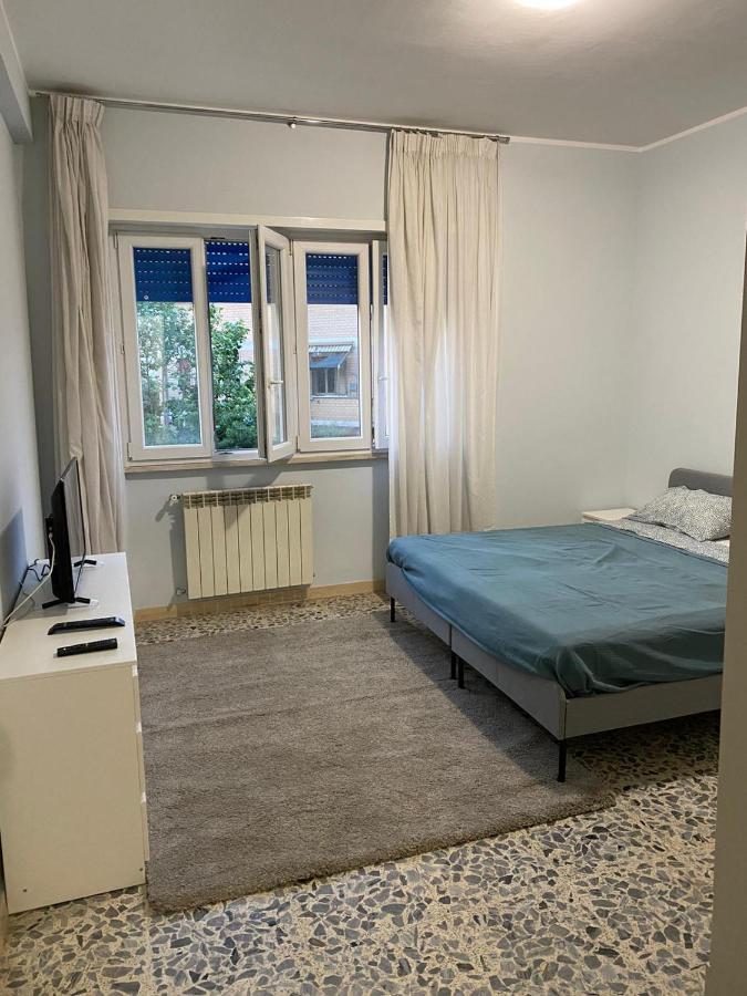 Domus Da Antonio Fiumicino Apartment Bagian luar foto